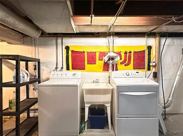 $189,900 | 12 Rose Place, Utica, NY 13502