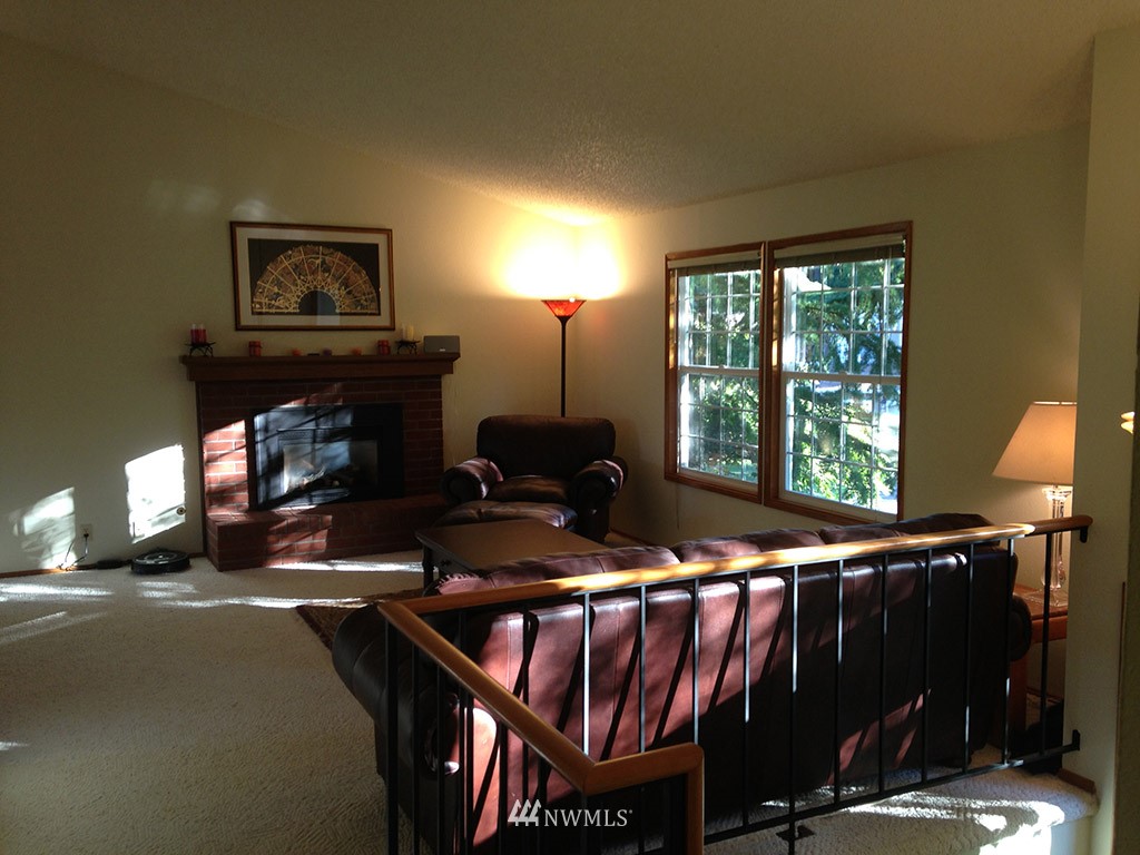 2921 167th Street Southeast Bothell, WA 98012 - Photo 4 of 12