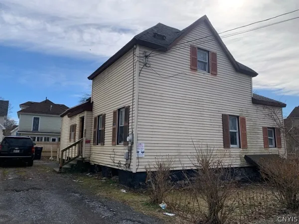 $129,900 | 219 Grand Avenue, Syracuse, NY 13204