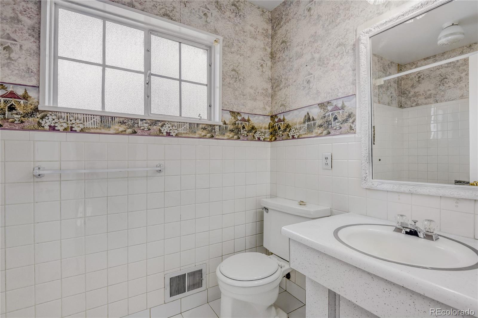 6581 South High Street Centennial, CO 80121 - Photo 16 of 22