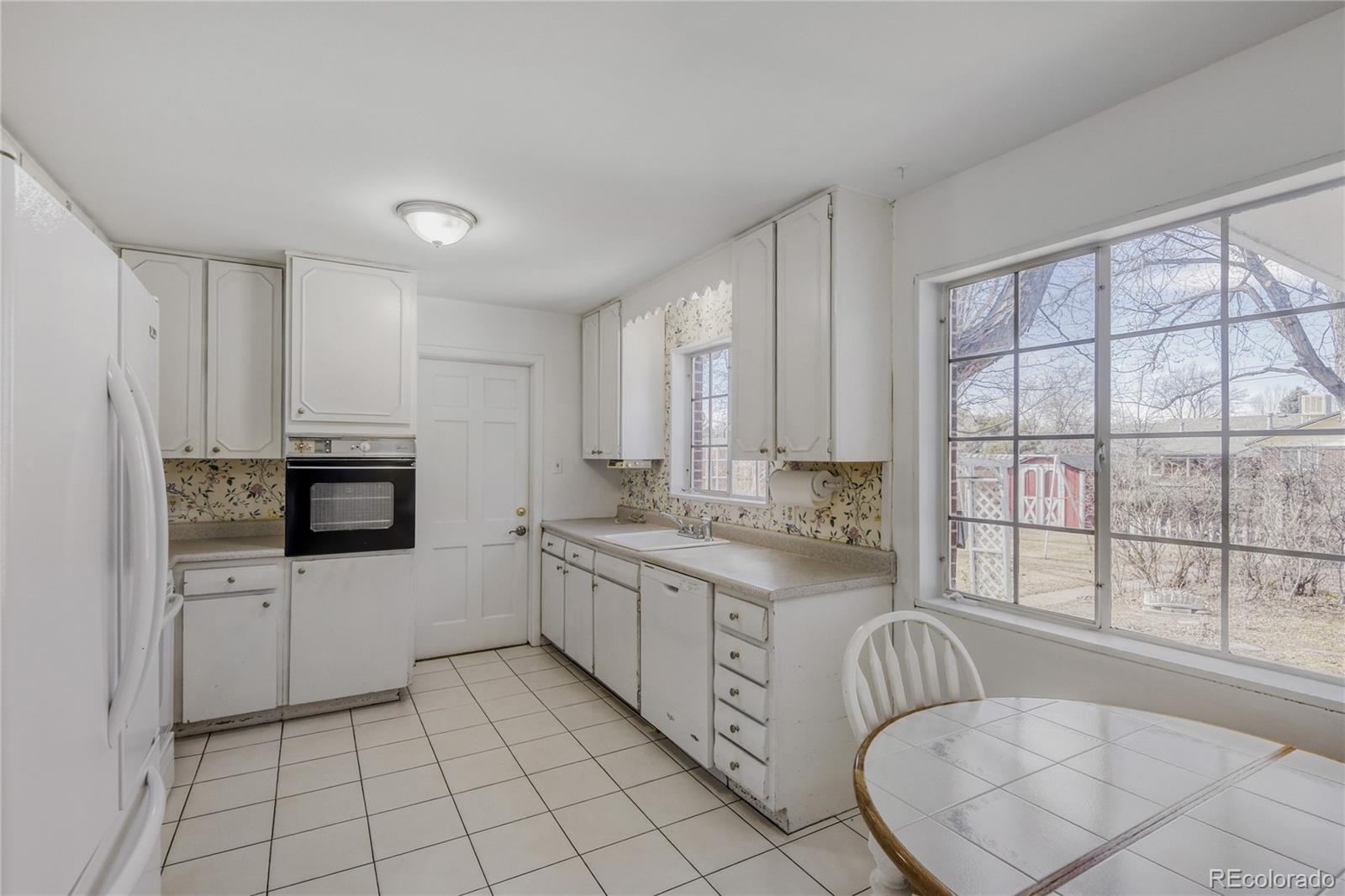 6581 South High Street Centennial, CO 80121 - Photo 8 of 22