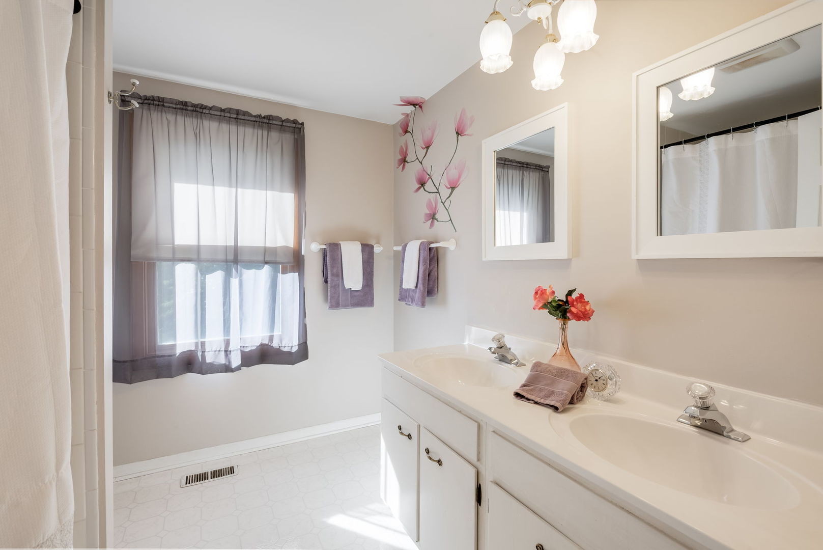 1717 Victoria Road Mundelein, IL 60060 - Photo 15 of 21 Gallery Image 15