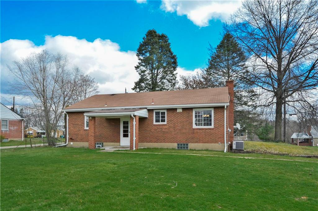 209 Goldsmith Road Pittsburgh, PA 15237 - Photo 19 of 20 Exterior Back