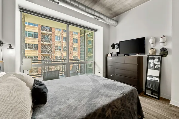 $3,050 | 845 North Kingsbury Street, Unit 412, Chicago, IL 60610
