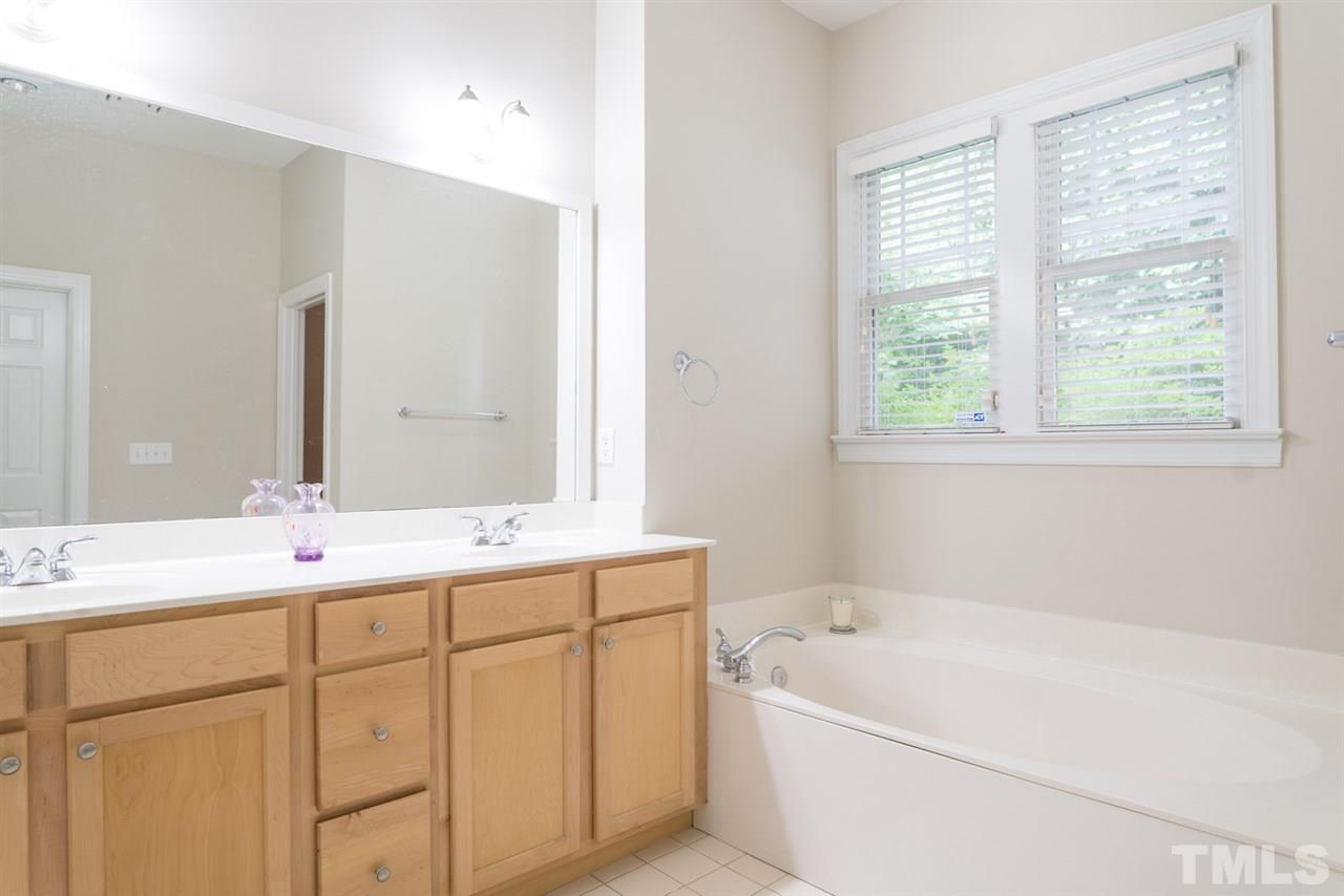 4831 Crestmore Road, Unit 102 Raleigh, NC 27612 - Photo 19 of 24 Gallery Image 19