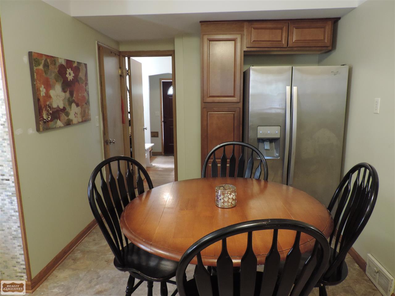 1988 Prestwick Road Grosse Pointe Woods, MI 48236 - Photo 6 of 21