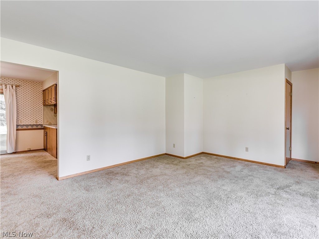 3208 Killian Road Uniontown, OH 44685 - Photo 5 of 25