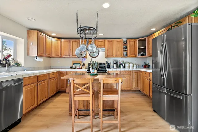 $639,950 | 34631 Southeast 268th Place, Ravensdale, WA 98051