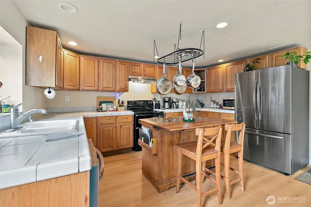 $639,950 | 34631 Southeast 268th Place, Ravensdale, WA 98051