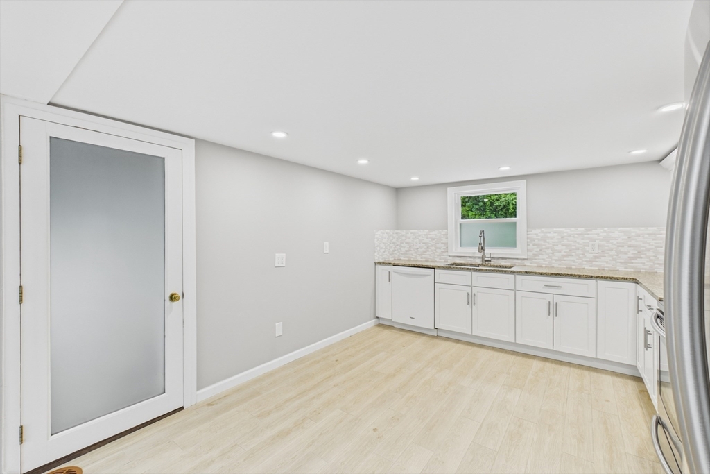 350 Main Road Montgomery, MA 01085 - Photo 9 of 41