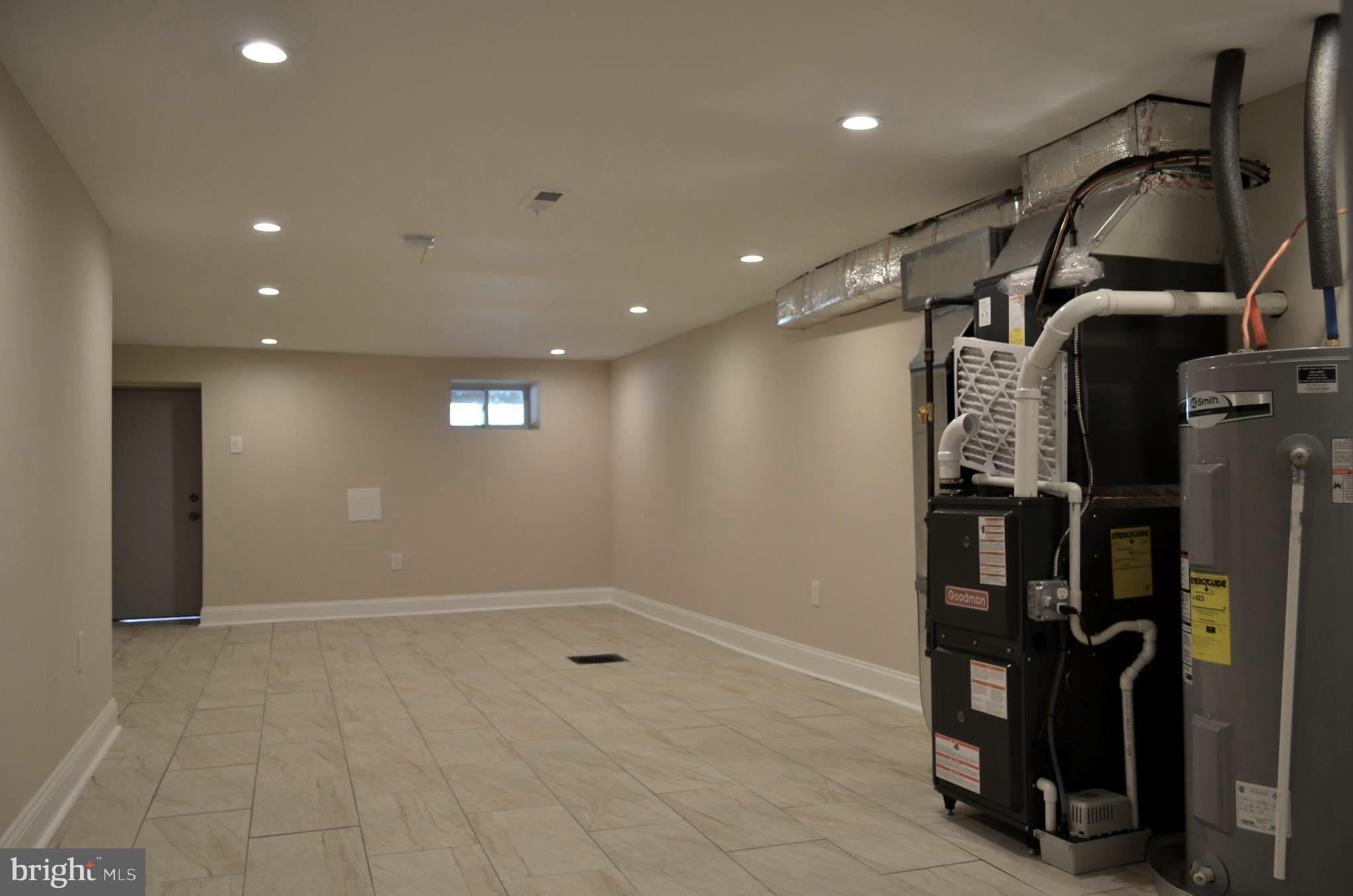 5539 Ridgewood Street Philadelphia, PA 19143 - Photo 2 of 16 Gallery Image 2