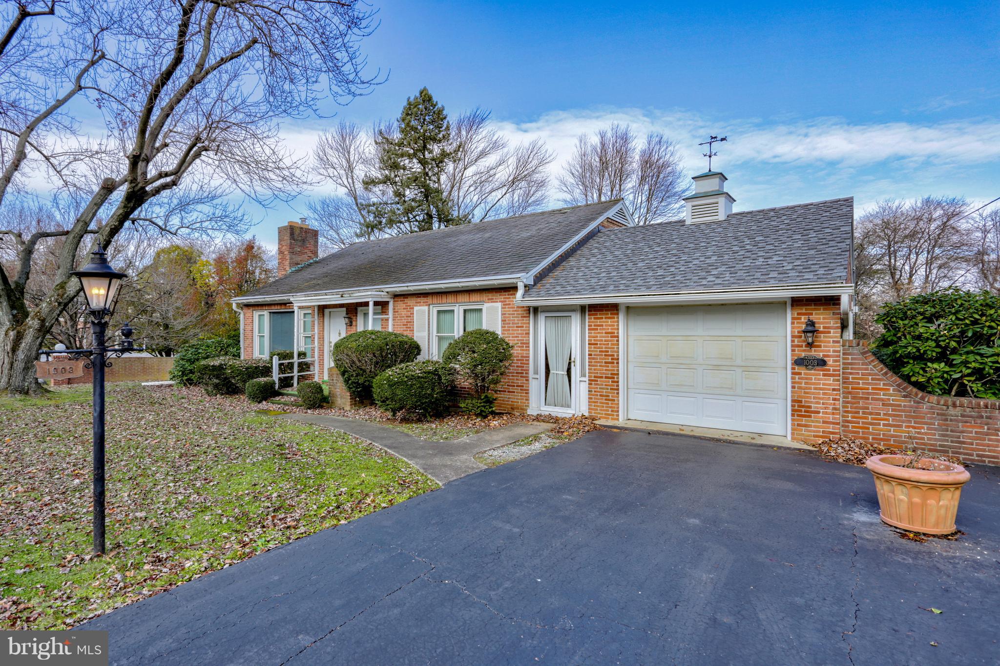 1003 Grandview Road York, PA 17403 - Photo 3 of 33 Gallery Image 3
