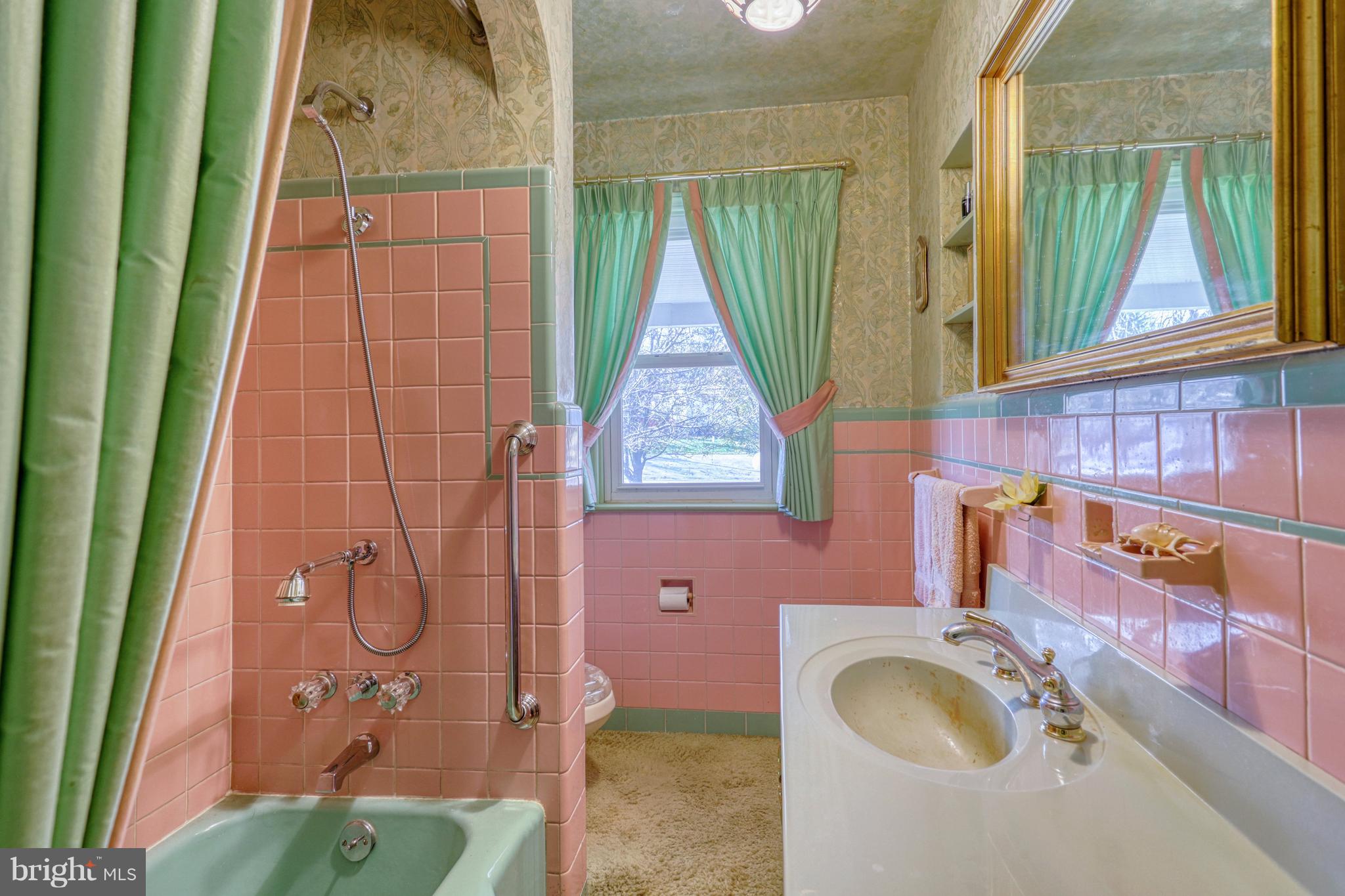 1003 Grandview Road York, PA 17403 - Photo 23 of 33 Gallery Image 23