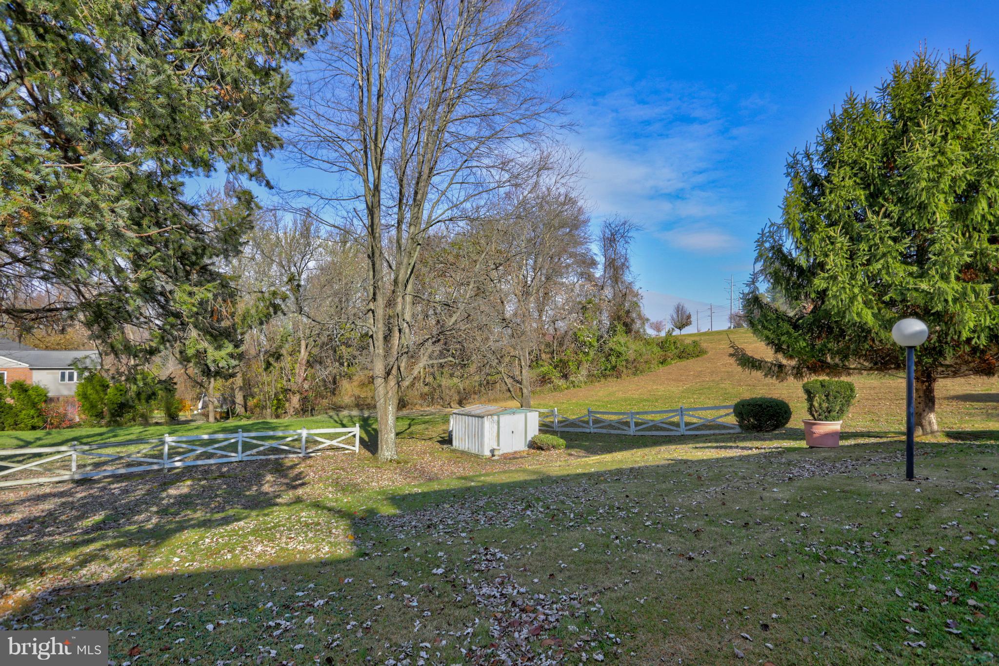 1003 Grandview Road York, PA 17403 - Photo 6 of 33 Gallery Image 6