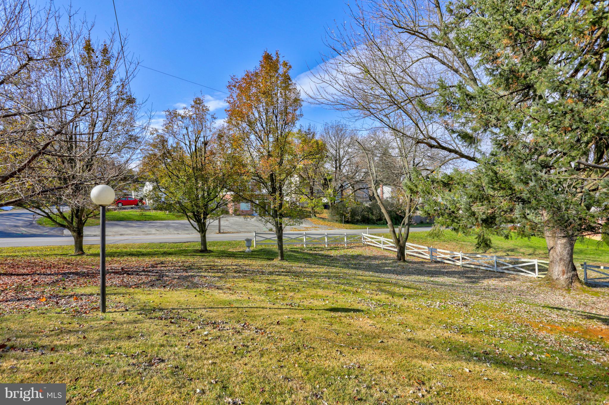1003 Grandview Road York, PA 17403 - Photo 8 of 33 Gallery Image 8