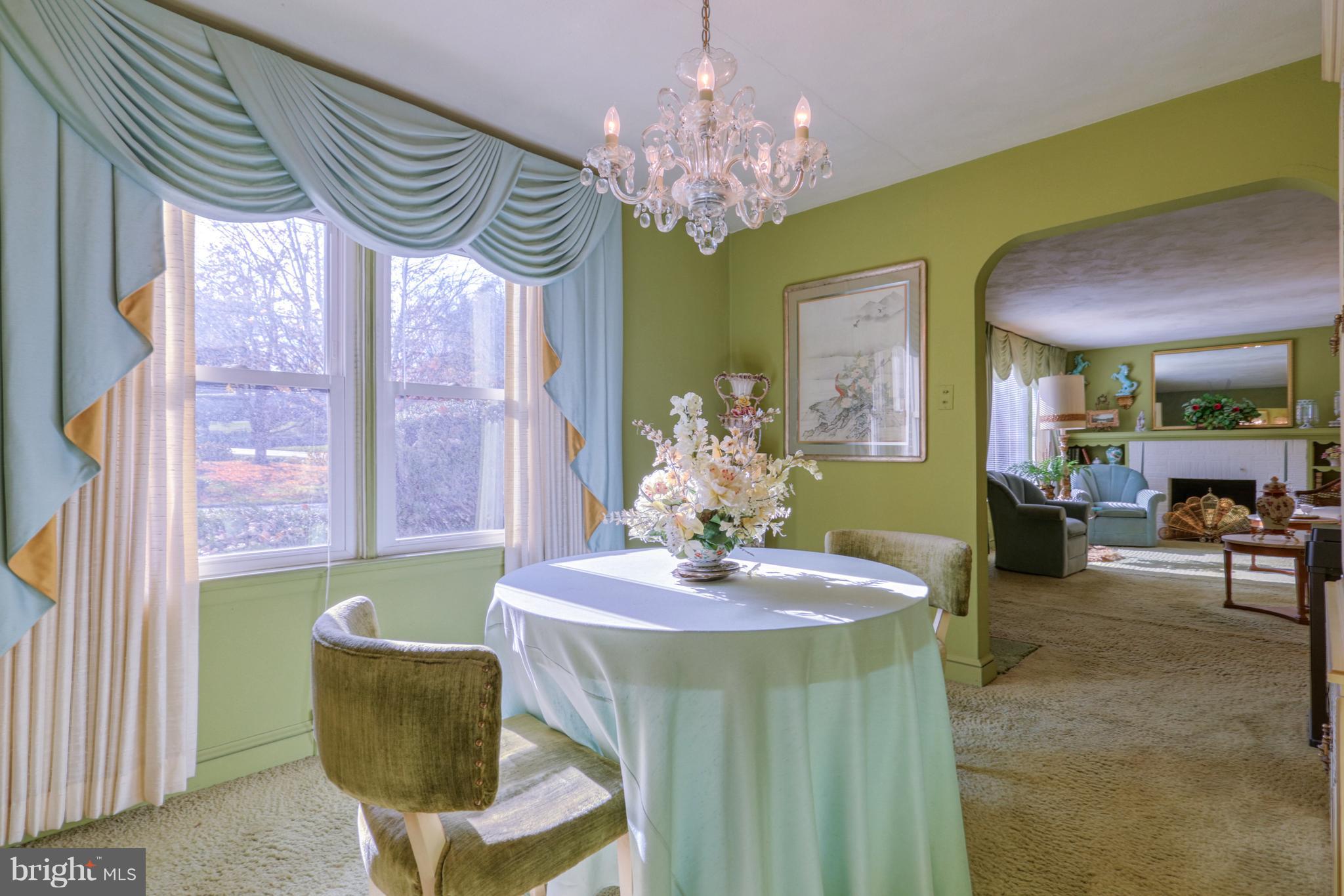 1003 Grandview Road York, PA 17403 - Photo 9 of 33 Gallery Image 9