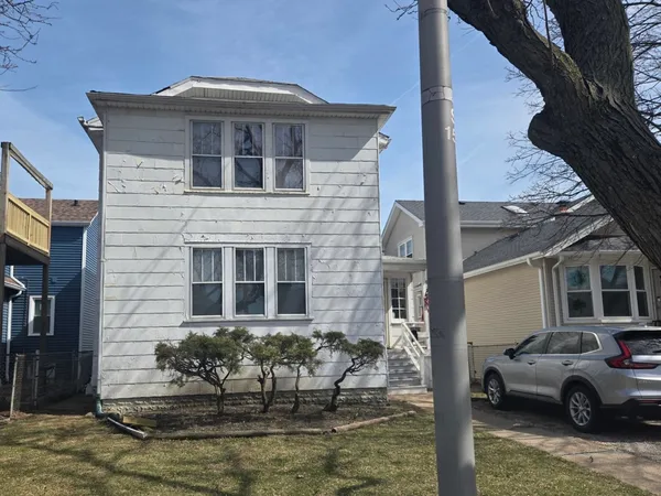 $289,000 | 2531 North 75th Avenue, Elmwood Park, IL 60707