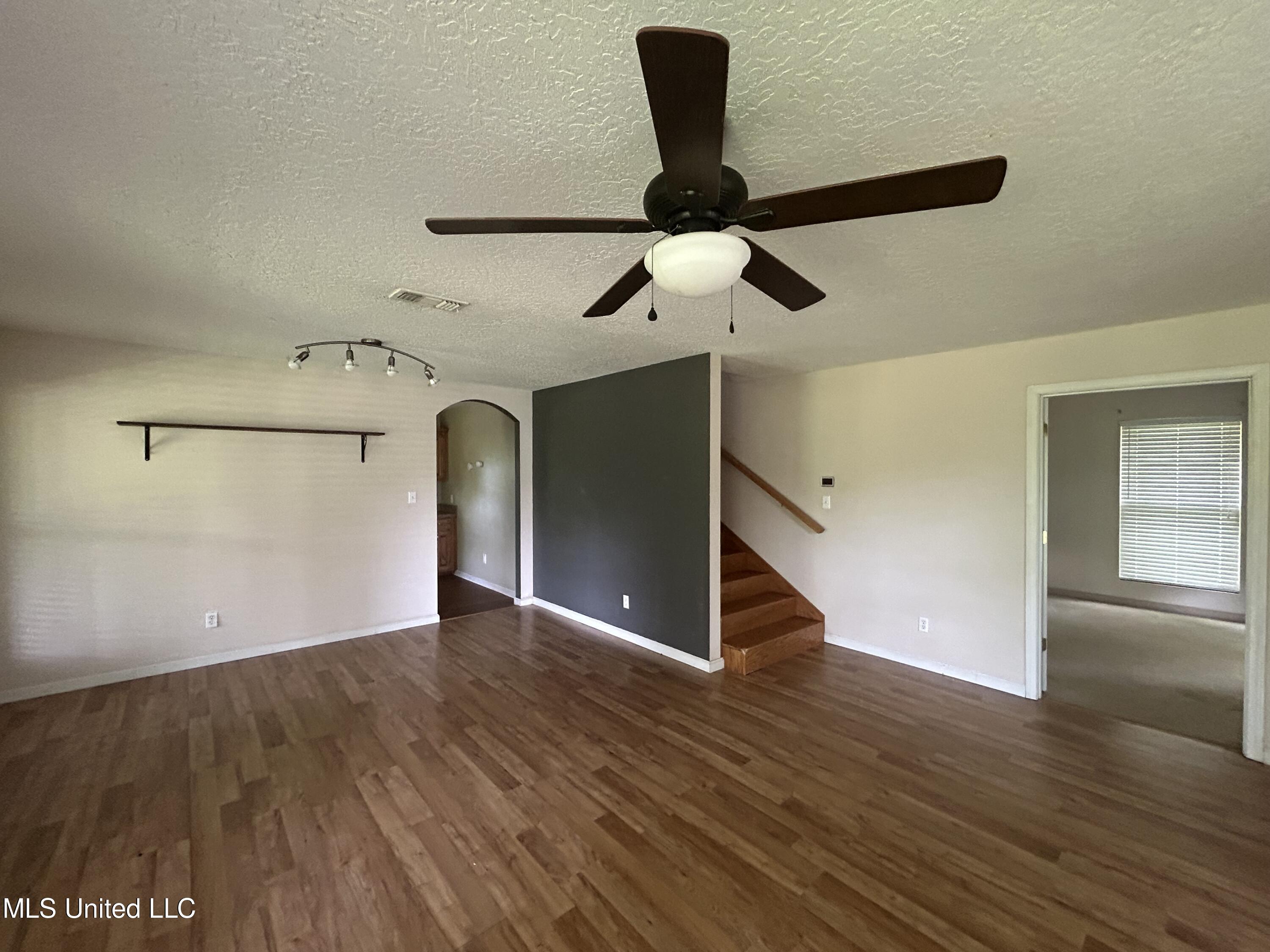 2807 Benjo Road McLain, MS 39456 - Photo 5 of 13 IMG_7146