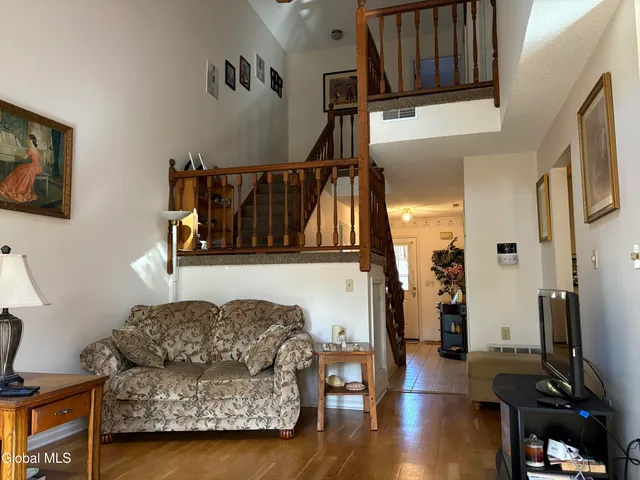 $279,900 | 3005 Squire Boulevard, Guilderland, NY 12159