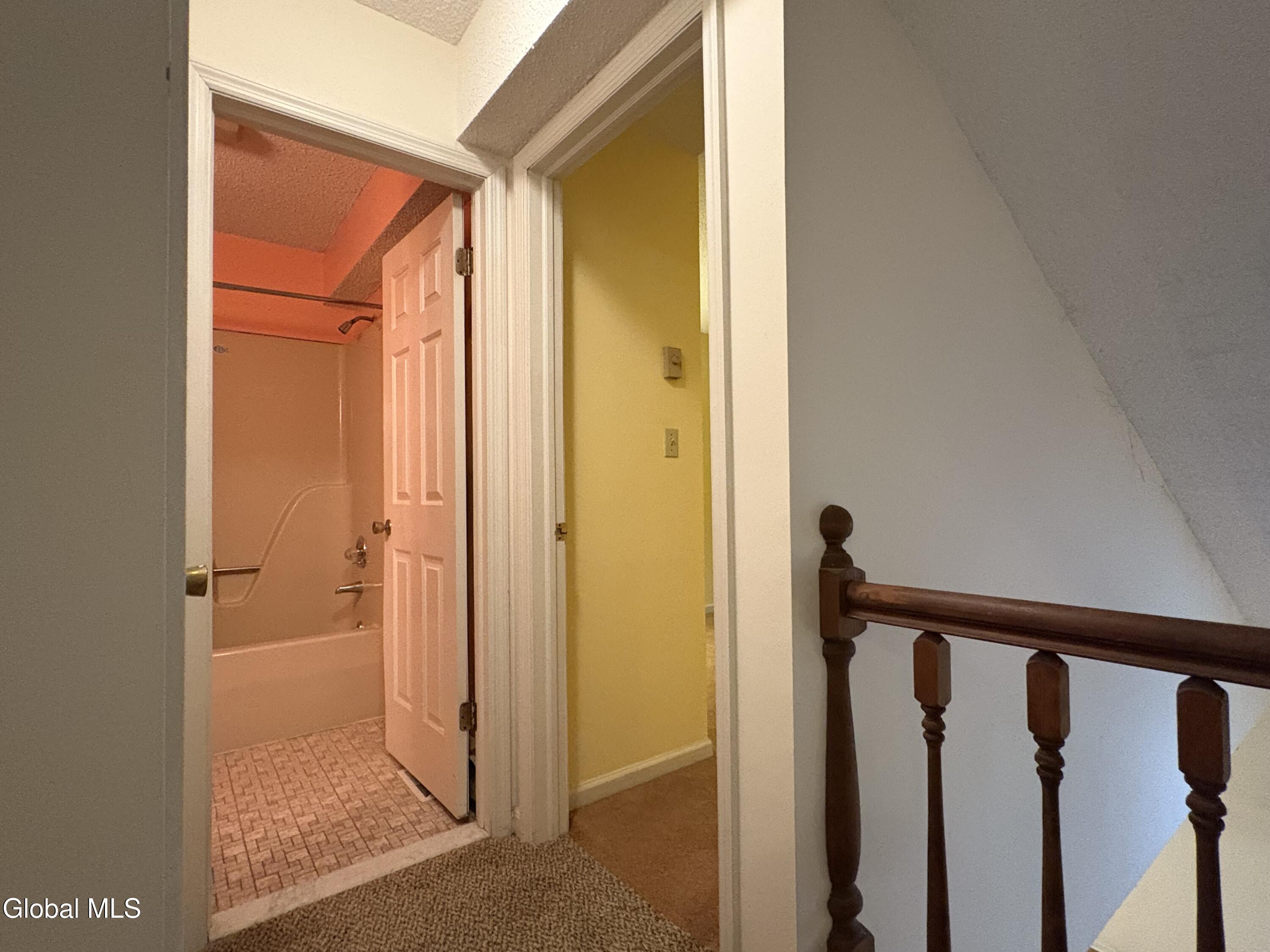 3005 Squire Boulevard Guilderland, NY 12159 - Photo 17 of 32 Hall