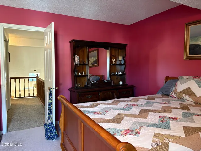 $279,900 | 3005 Squire Boulevard, Guilderland, NY 12159