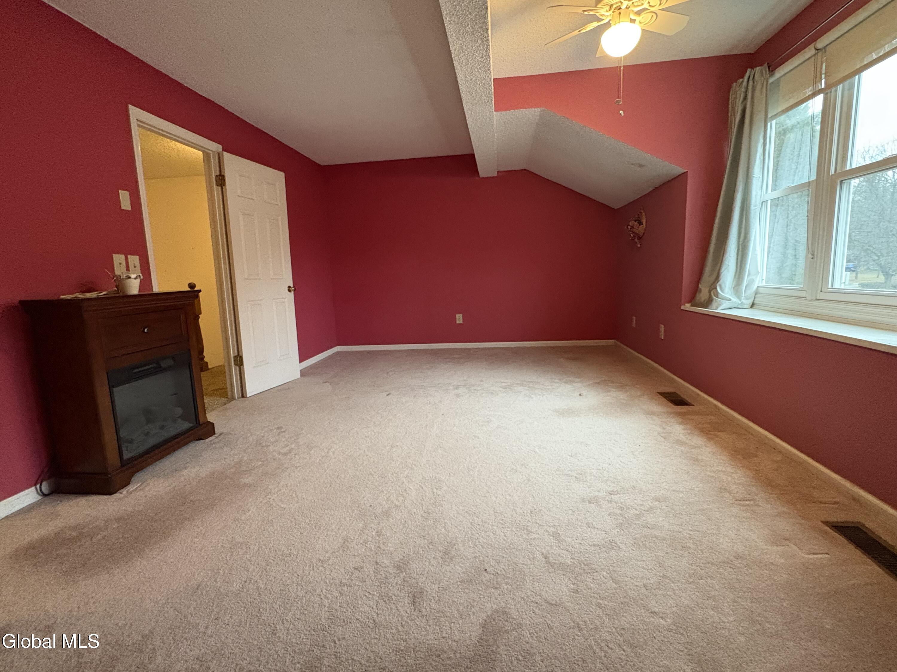 3005 Squire Boulevard Guilderland, NY 12159 - Photo 26 of 32 Primary bdrm