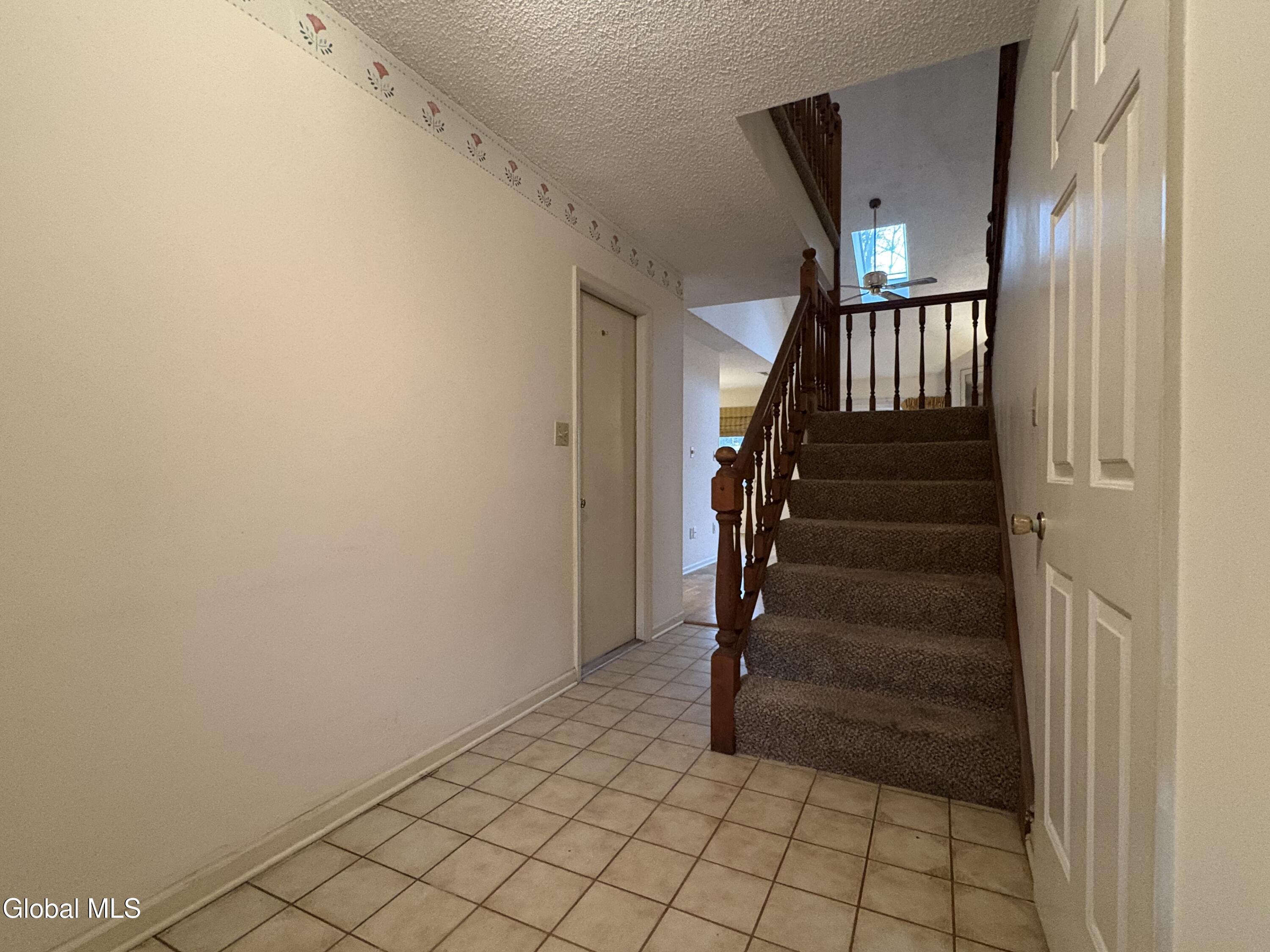 3005 Squire Boulevard Guilderland, NY 12159 - Photo 4 of 32 Stairs