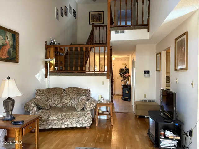 $279,900 | 3005 Squire Boulevard, Guilderland, NY 12159