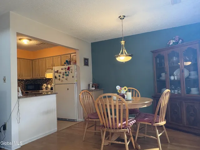 $279,900 | 3005 Squire Boulevard, Guilderland, NY 12159