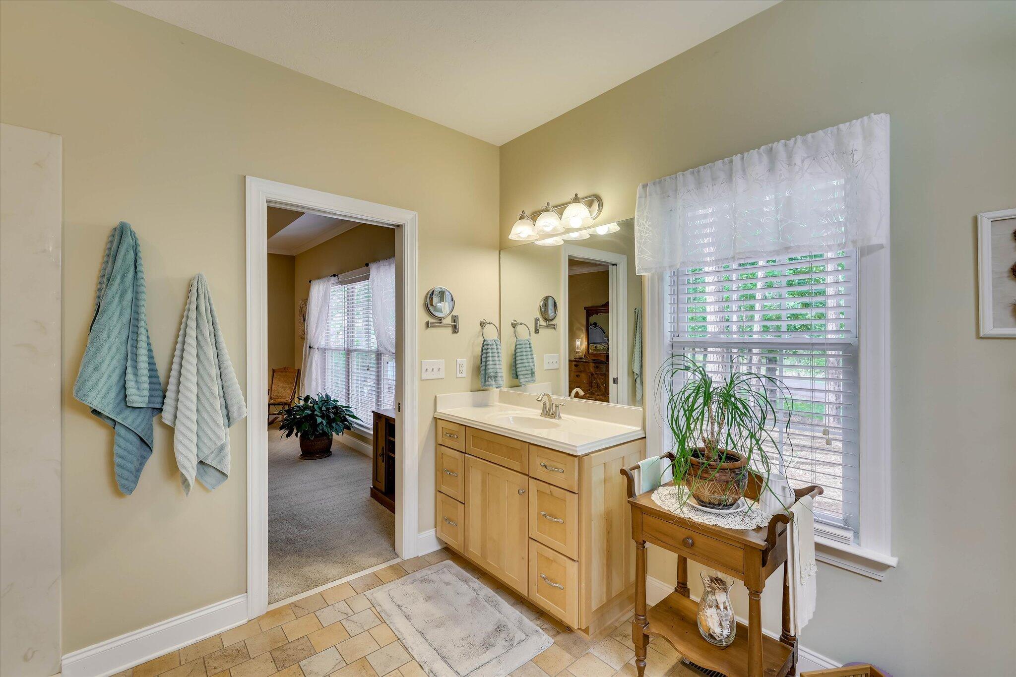 901 Patriots Point McCormick, SC 29835 - Photo 37 of 64 primary bath