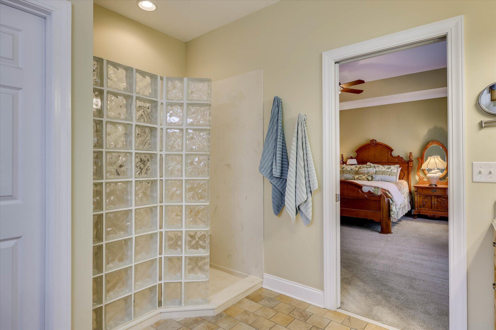 901 Patriots Point McCormick, SC 29835 - Photo 38 of 64 primary bath