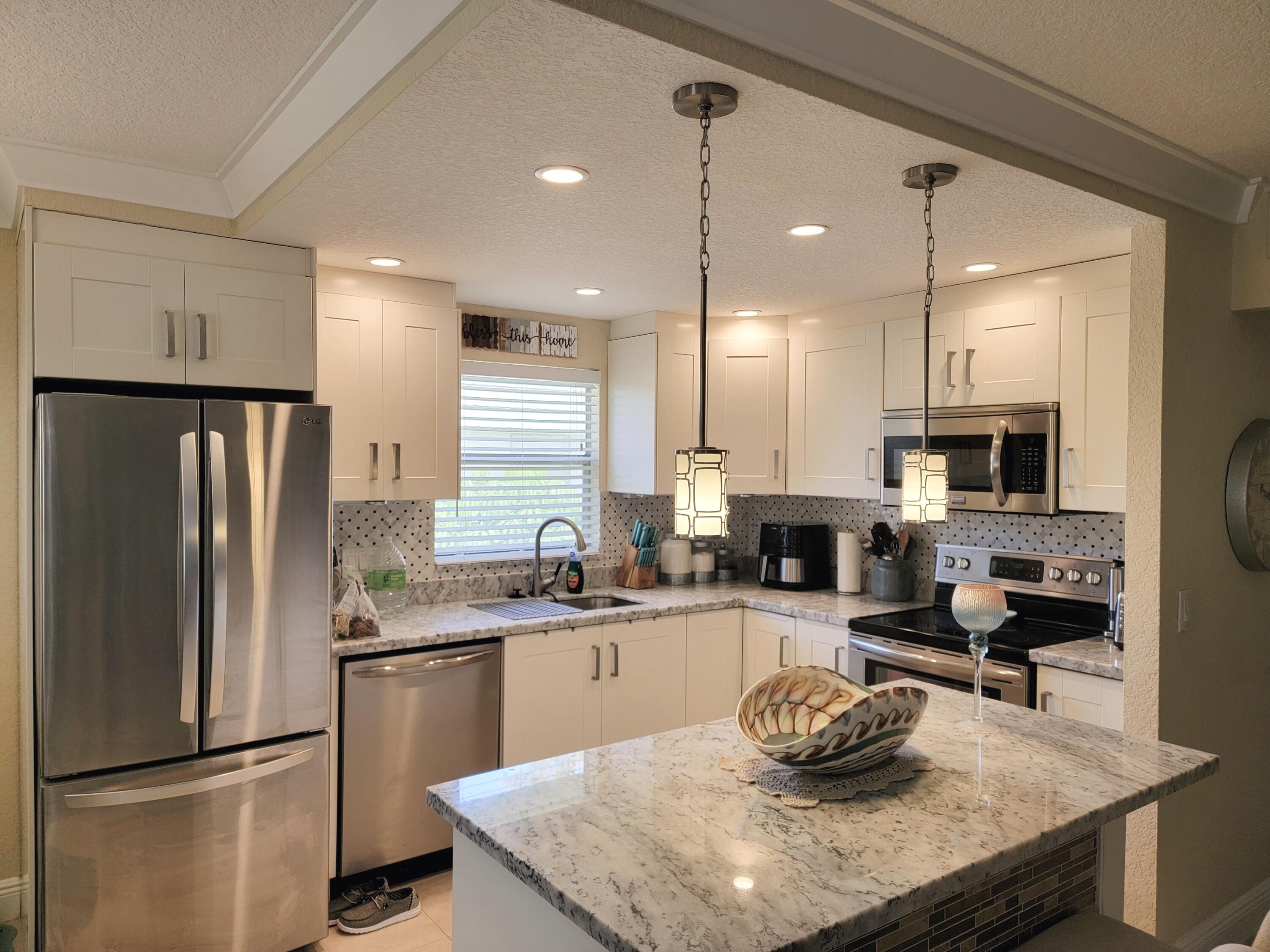 280 Monaco Way Delray Beach, FL 33446 - Photo 11 of 30 pic1