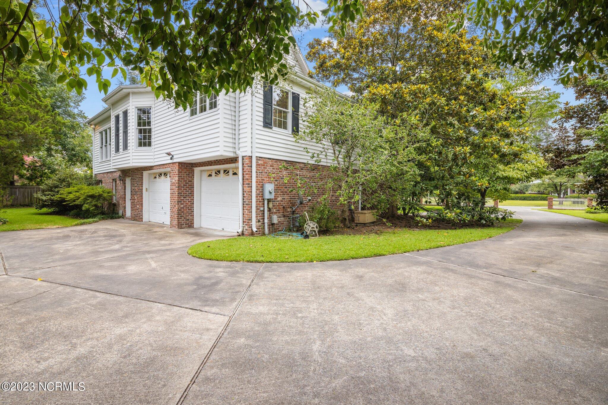 1506 Tryon Road New Bern, NC 28560 - Photo 52 of 55 52-web-or-mls-2I3A0012