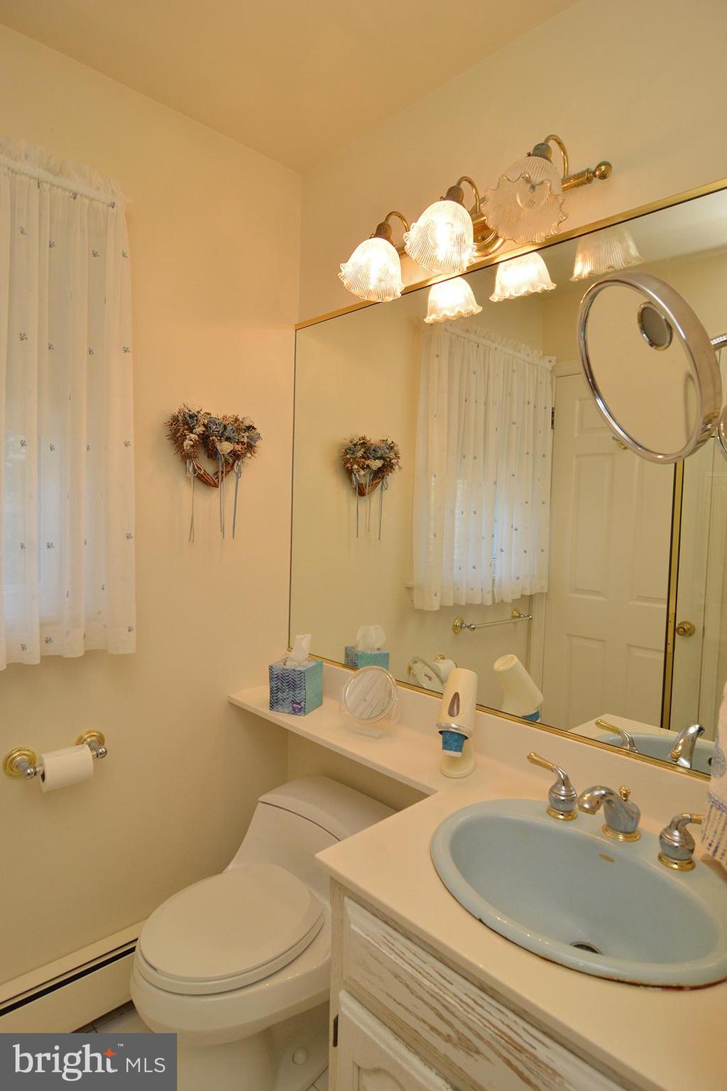 833 Broadcasting Road Reading, PA 19610 - Photo 21 of 29 Gallery Image 21