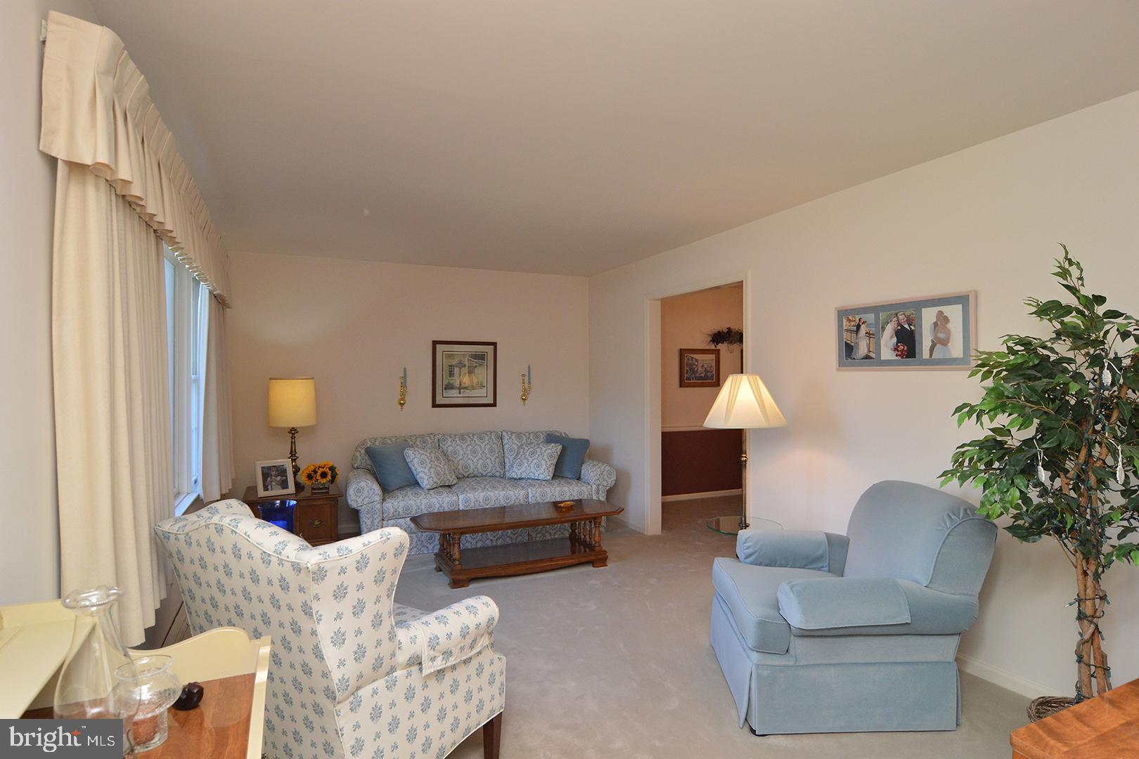 833 Broadcasting Road Reading, PA 19610 - Photo 5 of 29 Gallery Image 5