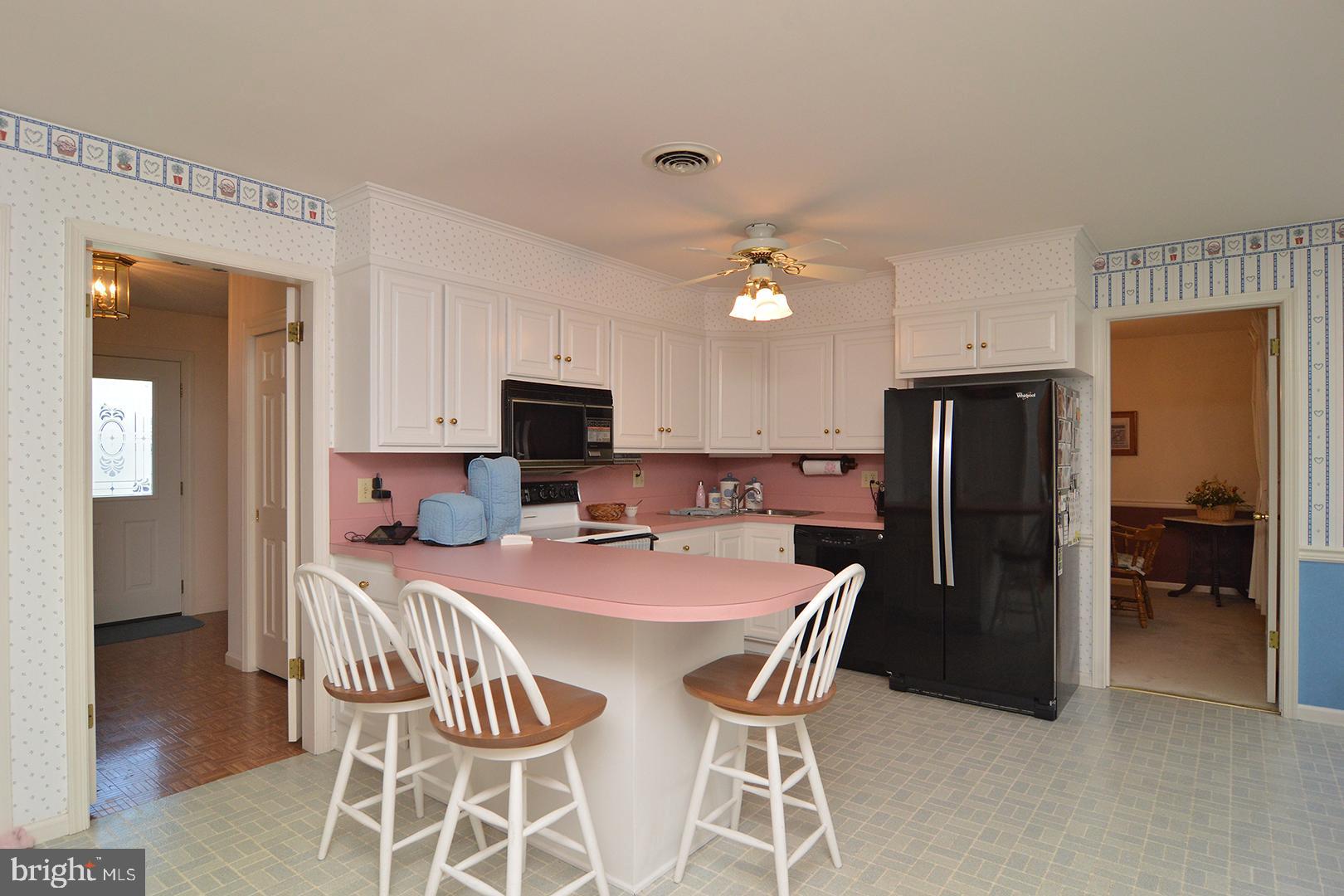 833 Broadcasting Road Reading, PA 19610 - Photo 10 of 29 Gallery Image 10