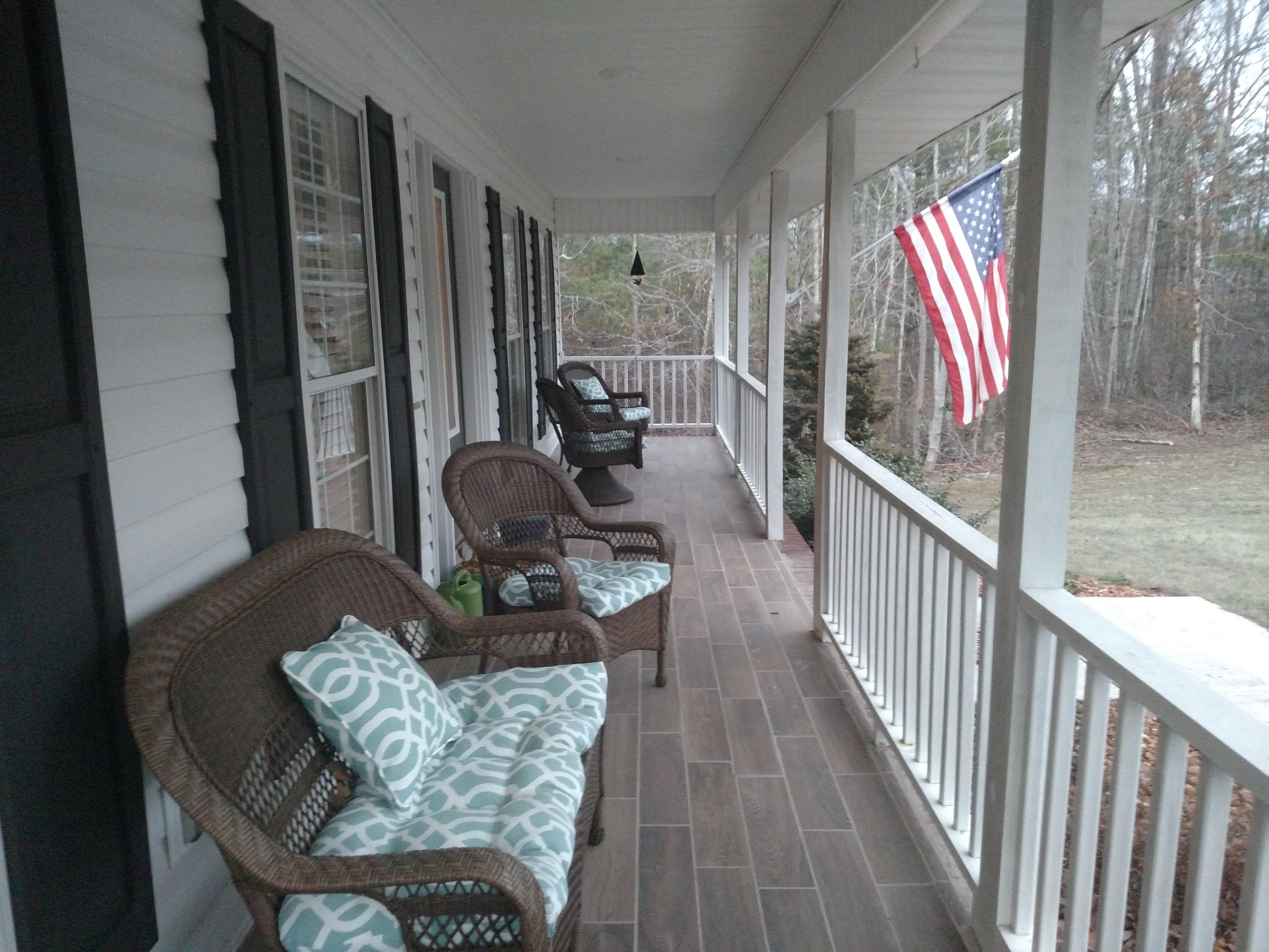980 Meridian Road Crossville, TN 38555 - Photo 3 of 36 Relaxing Front Porch