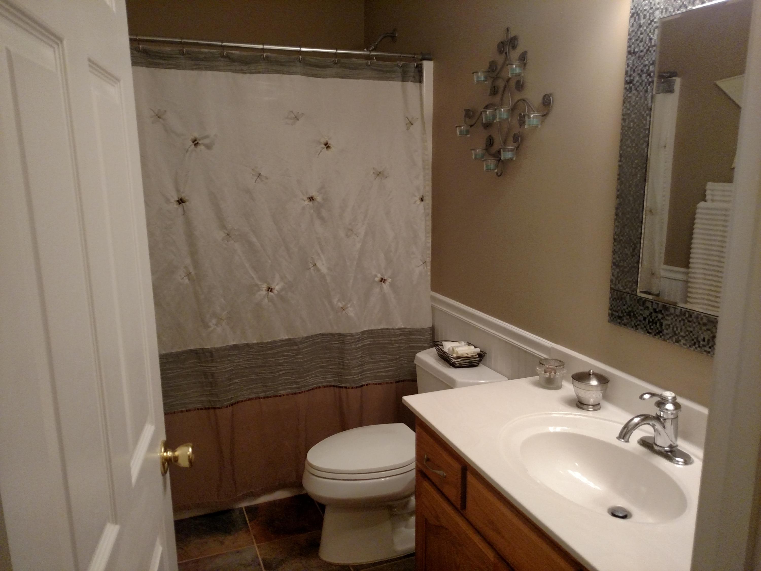 980 Meridian Road Crossville, TN 38555 - Photo 25 of 36 Guest Bath