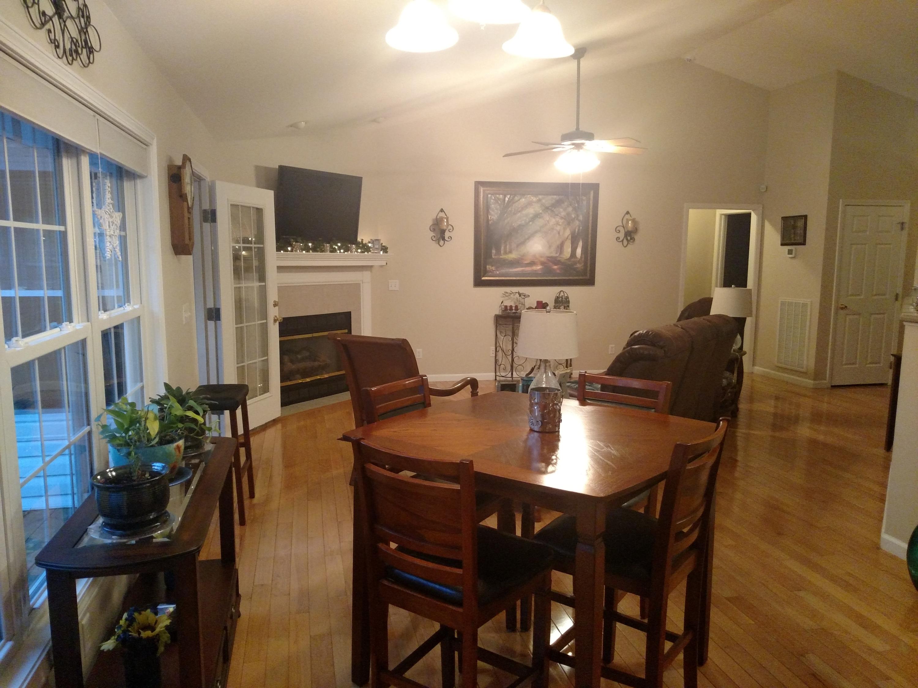980 Meridian Road Crossville, TN 38555 - Photo 7 of 36 Breakfast Area To Living