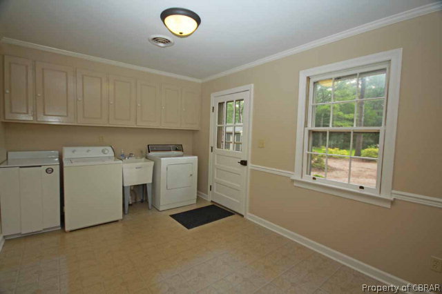 6298 Ware Point Road Gloucester, VA 23061 - Photo 10 of 27 Gallery Image 10