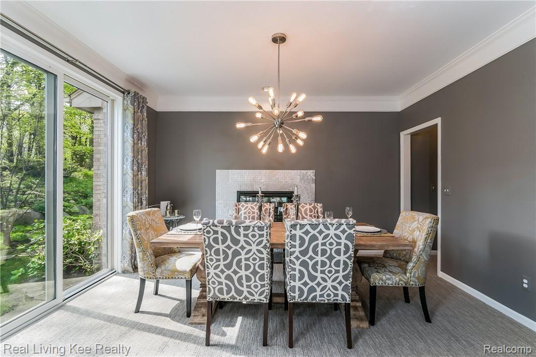4183 Calumet Drive Rochester, MI 48306 - Photo 10 of 54 010-Dining_Room-4183105-large.jpg