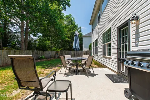 $450,000 | 6220 Amber Bluffs Crescent, Raleigh, NC 27616