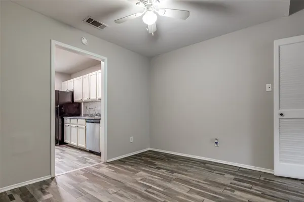 $1,300 | 9707 Richmond Avenue, Unit 34, Houston, TX 77063