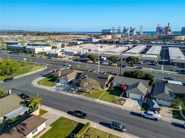 $6,900 | 8562 Sandy Hook Drive, Huntington Beach, CA 92646