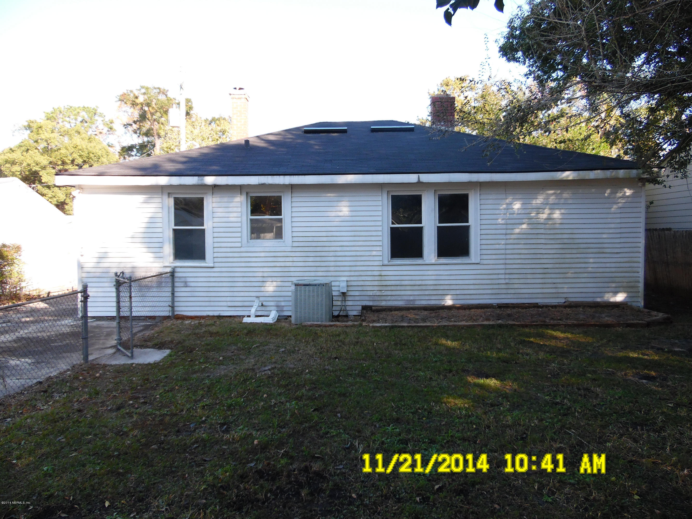 4620 Birkenhead Road Jacksonville, FL 32210 - Photo 5 of 22 Rear