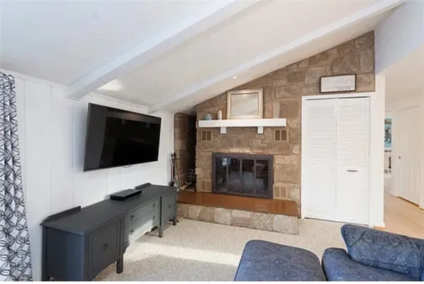 $479,900 | 1063-1065 Bay Road, Webster, NY 14580