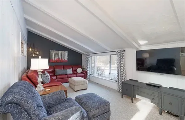 $479,900 | 1063-1065 Bay Road, Webster, NY 14580