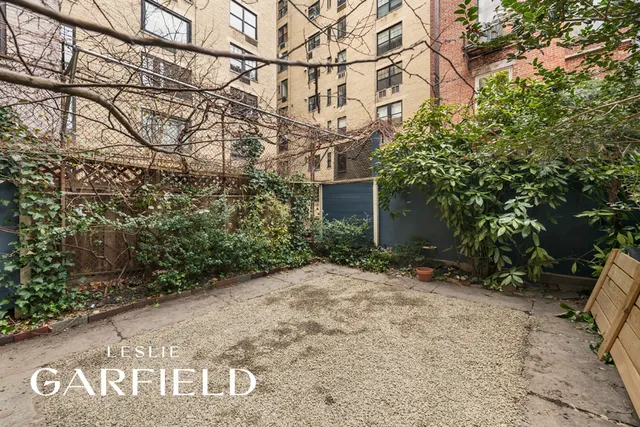 a view of a sign board