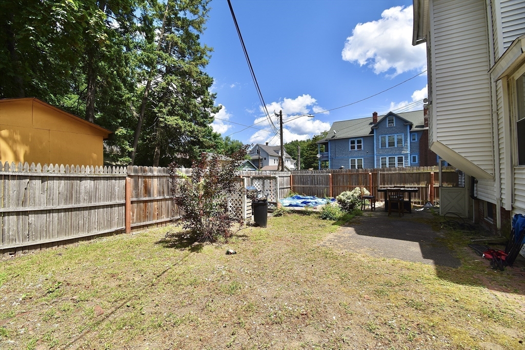98 Alderman Street Springfield, MA 01108 - Photo 19 of 20