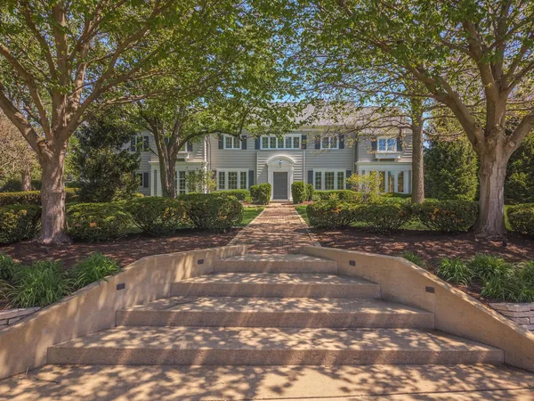 $1,299,000 | 27 Country Club Place, Bloomington, IL 61701